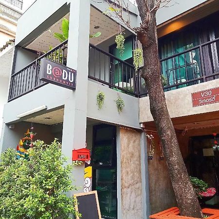 Badu Sukhumvit Dormitory 曼谷 外观 照片